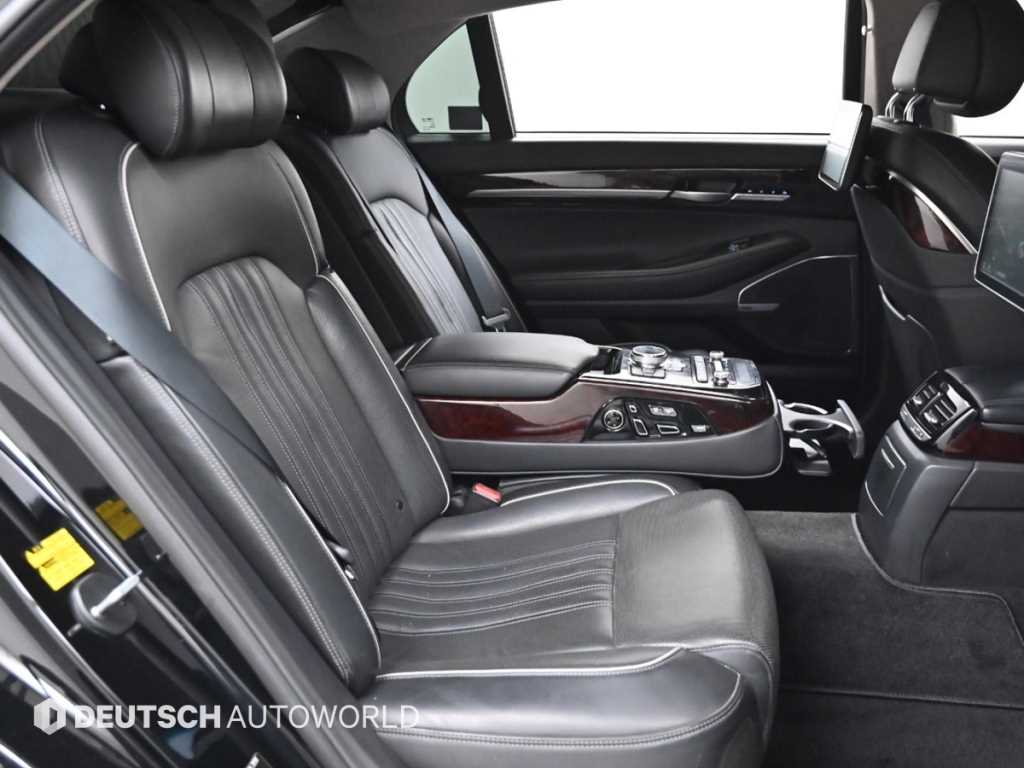 Genesis EQ900 - Vista 12