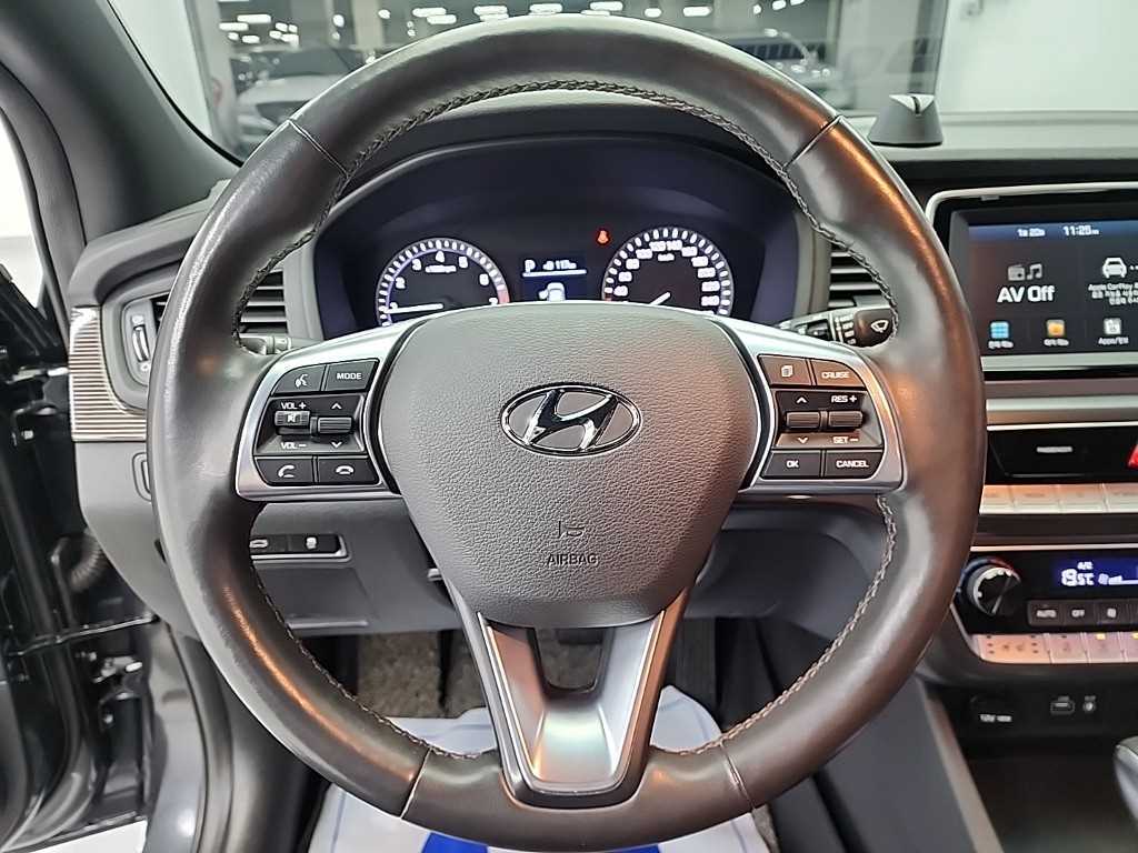 HYUNDAI Sonata - Vista 9