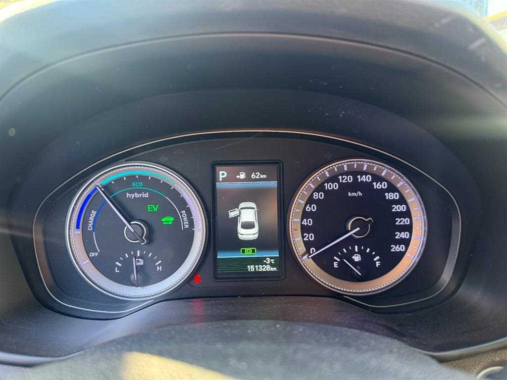 HYUNDAI Grandeur - Vista 12