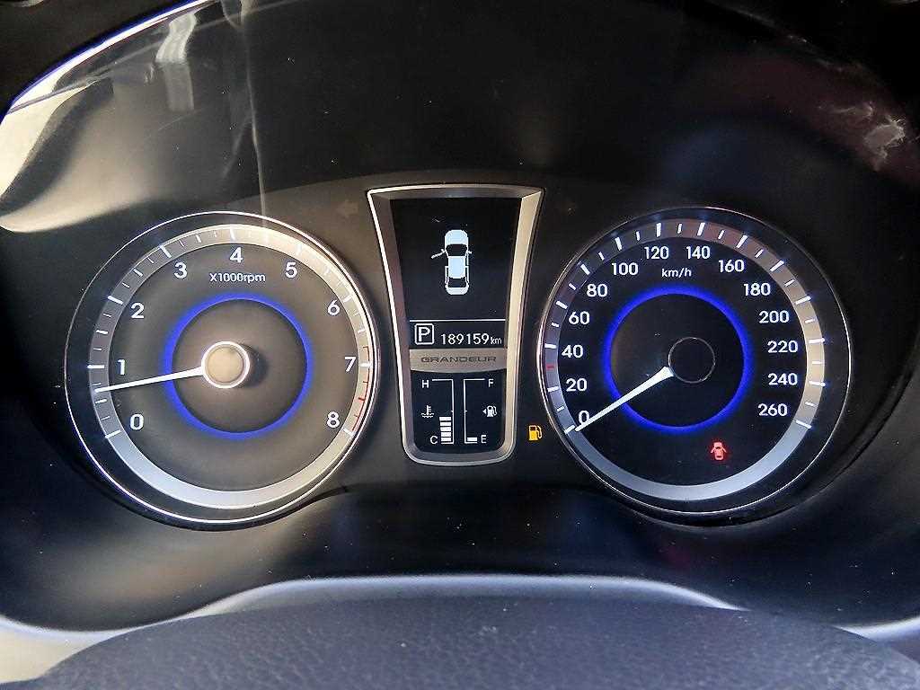 HYUNDAI Grandeur - Vista 8