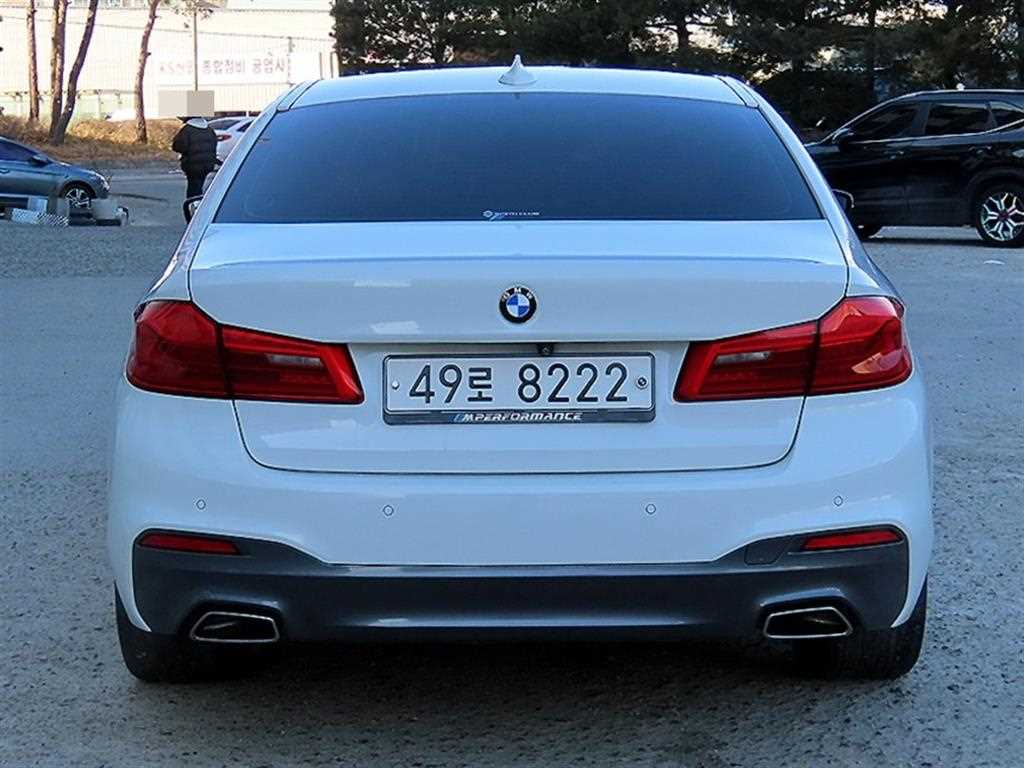 BMW 5 Series - Vista 4