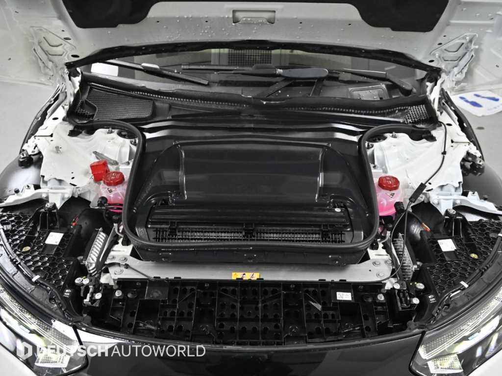 Mercedes Benz EQE - Vista 6