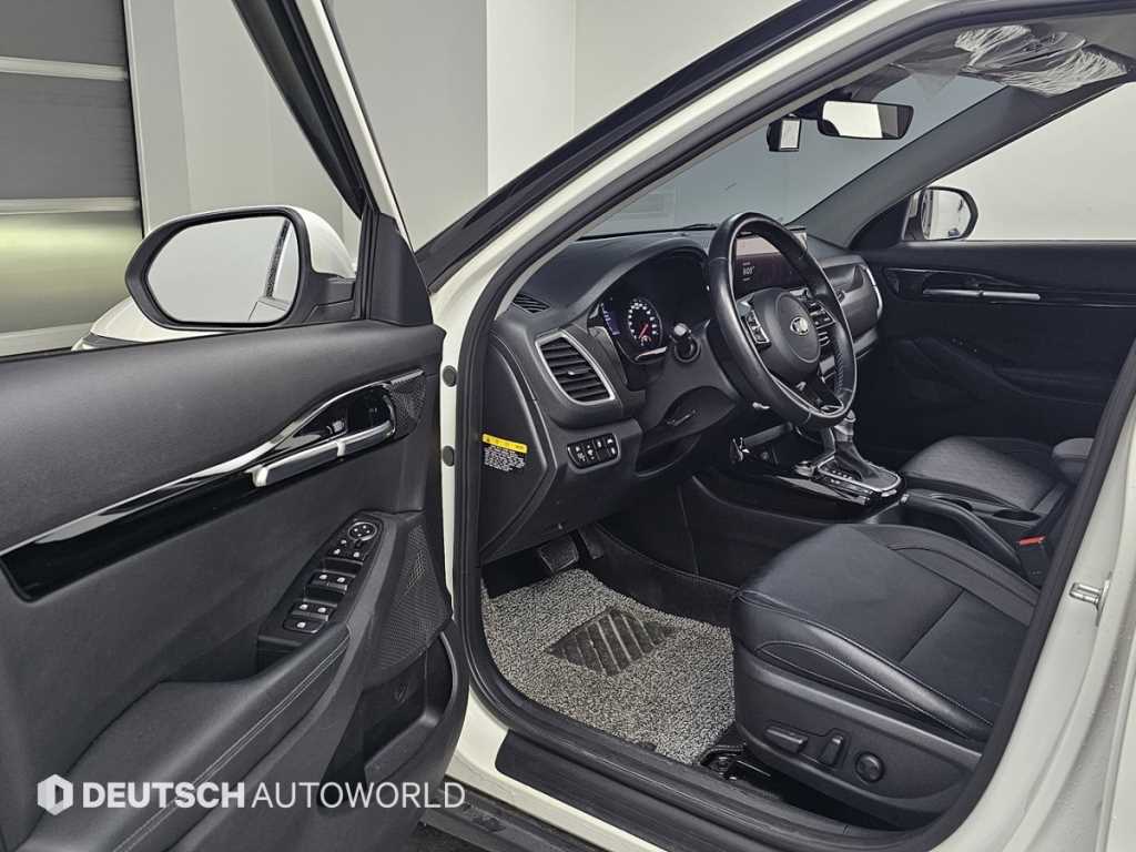 KIA Seltos - Vista 11