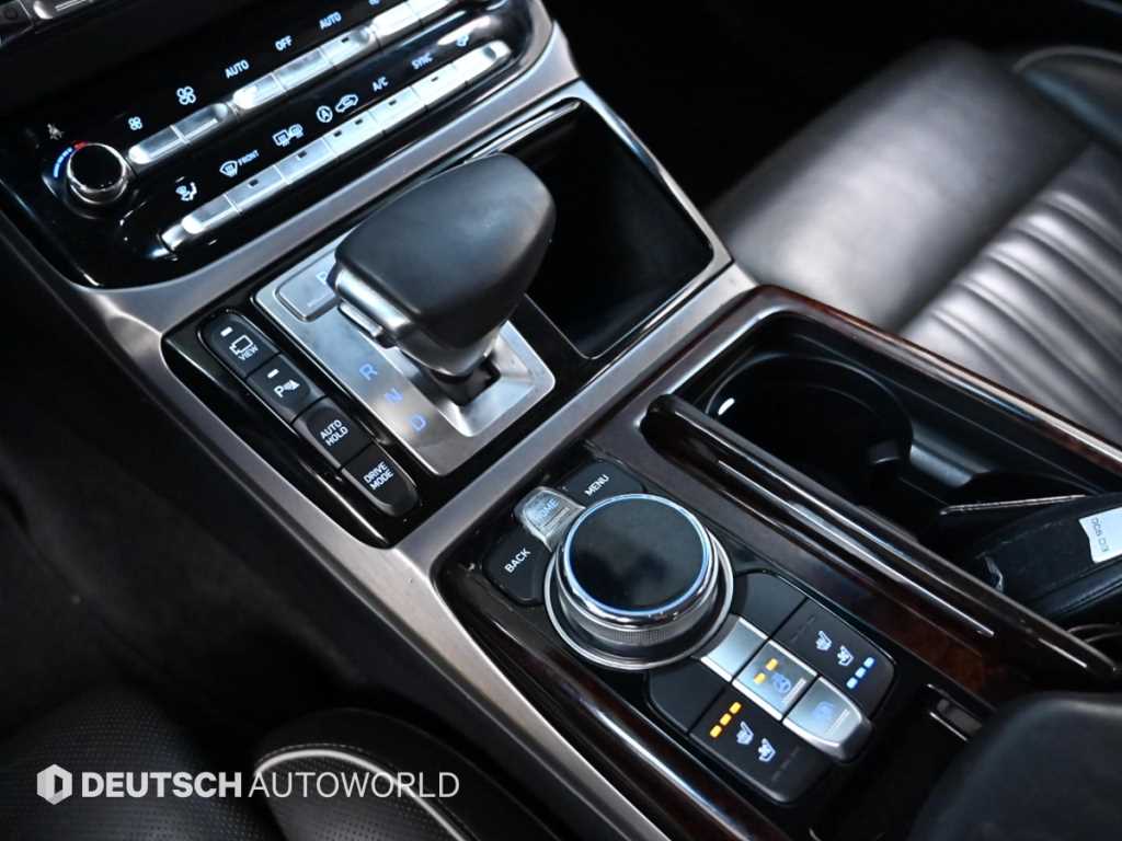 Genesis EQ900 - Vista 9