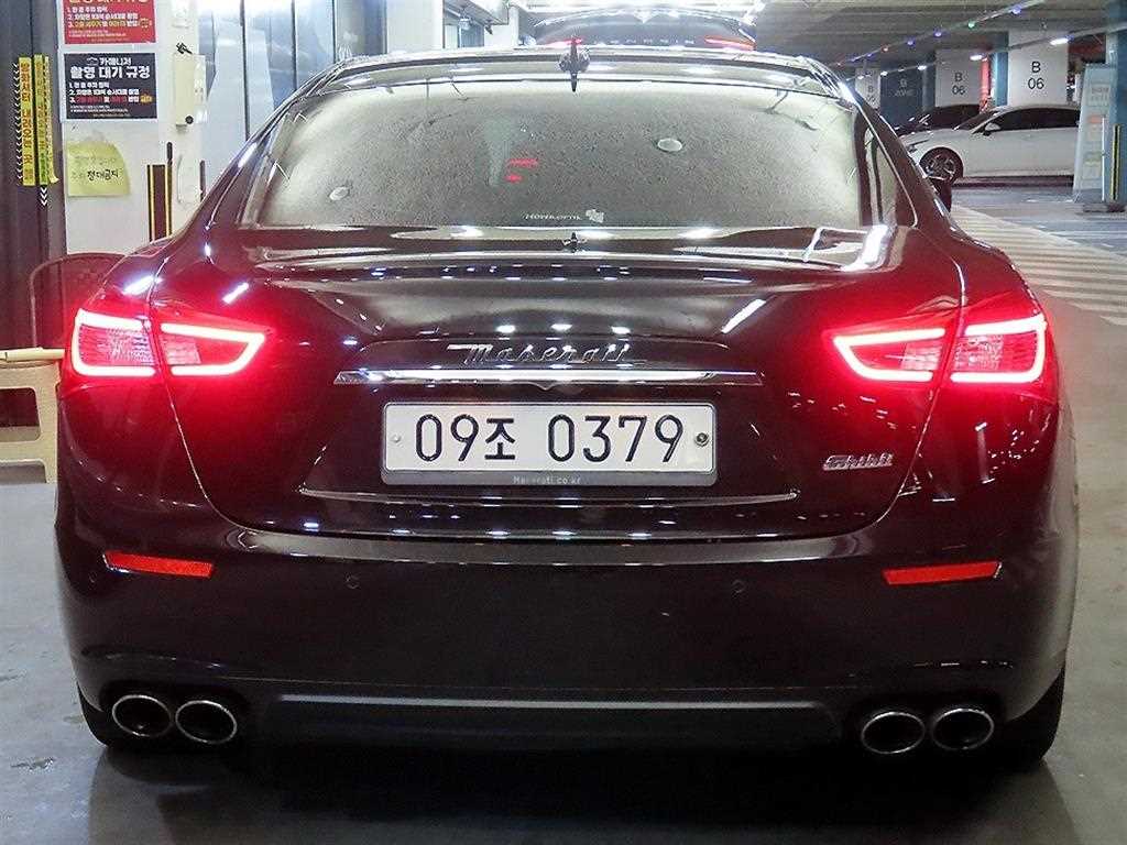 Maserati Ghibli - Vista 5