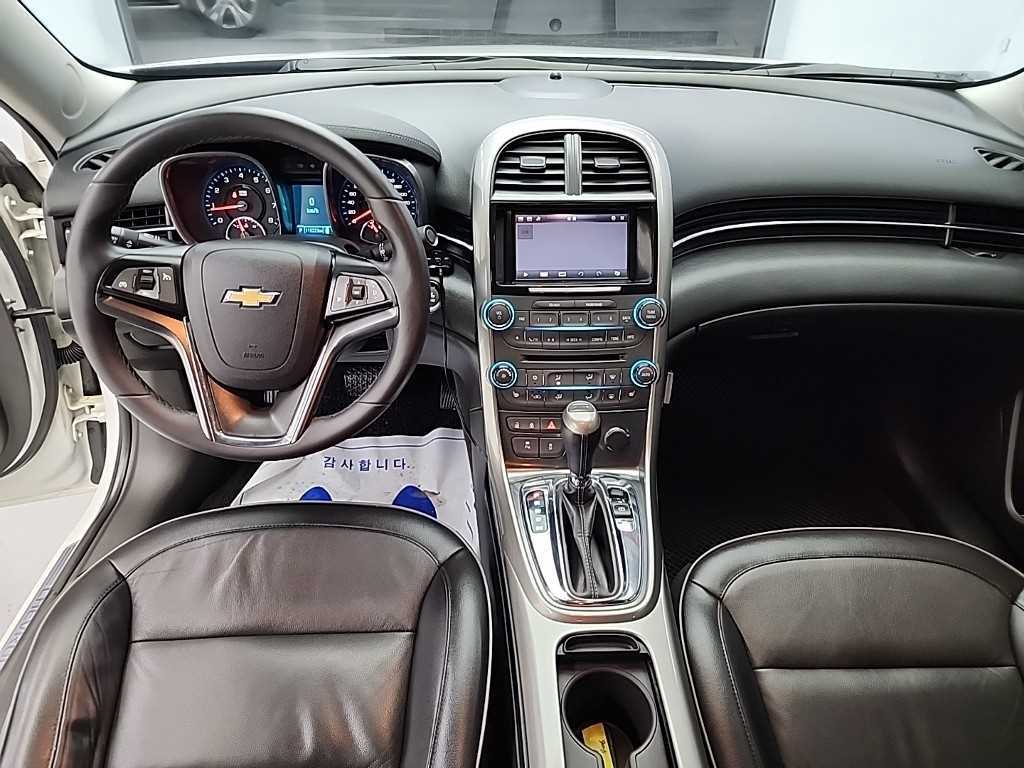 Chevrolet Malibu - Vista 7