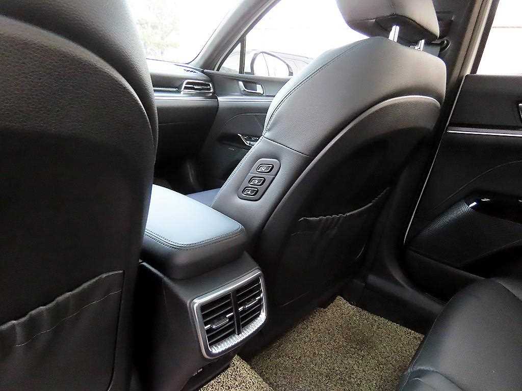 KIA K5 2023 Blanco - Importación desde Corea - HF Imports Iquique - Foto 15