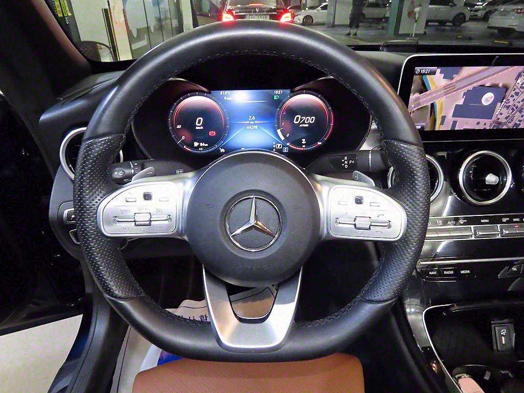 Mercedes Benz C Class - Vista 11