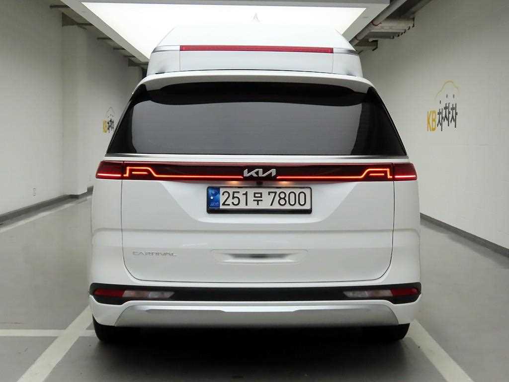 KIA Carnival - Vista 3