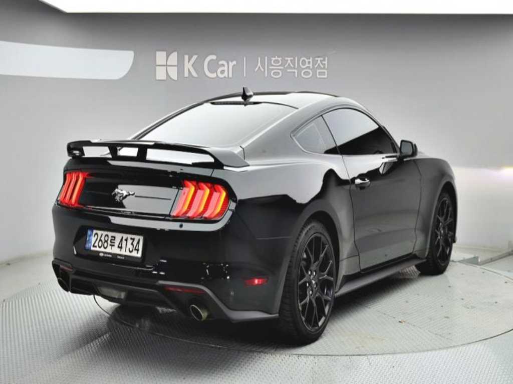 Ford Mustang - Vista 4