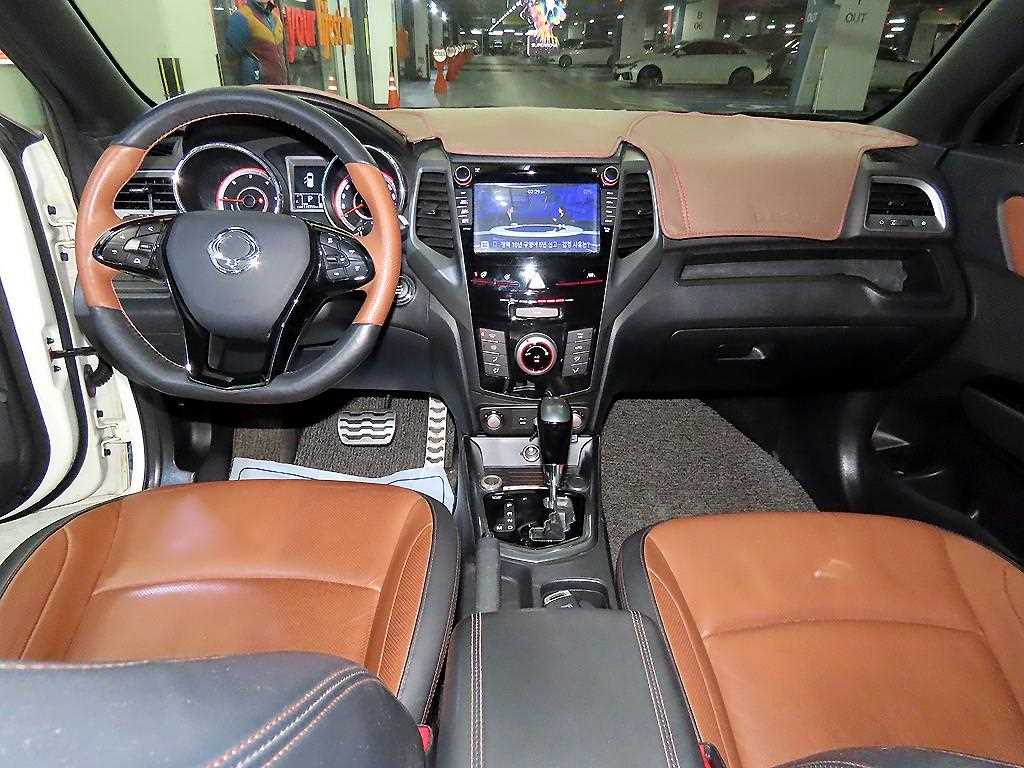 Ssangyong Tivoli - Vista 10