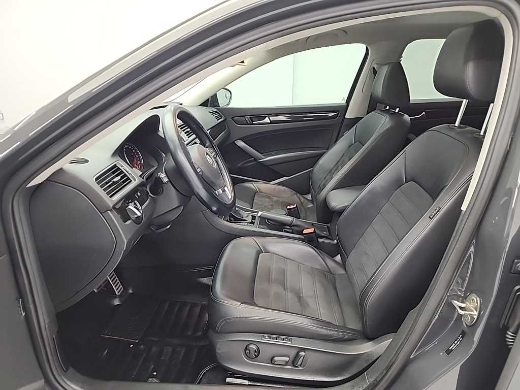 Volkswagen Passat - Vista 11