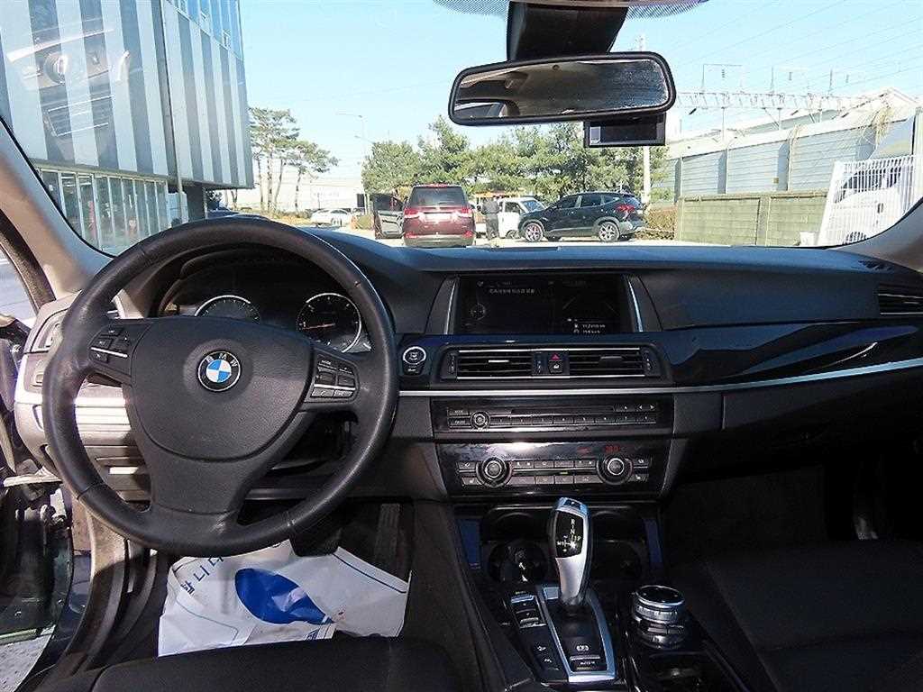 BMW 5 Series - Vista 7