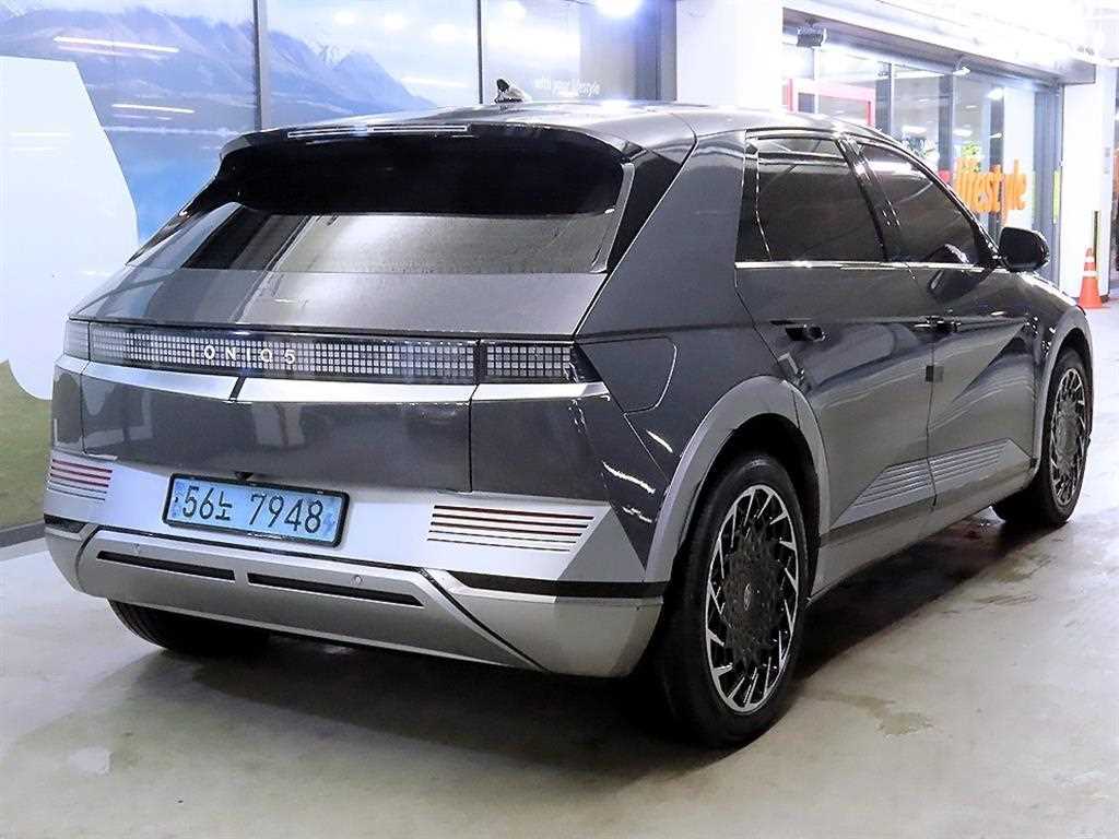 HYUNDAI Ioniq 5 - Vista 4