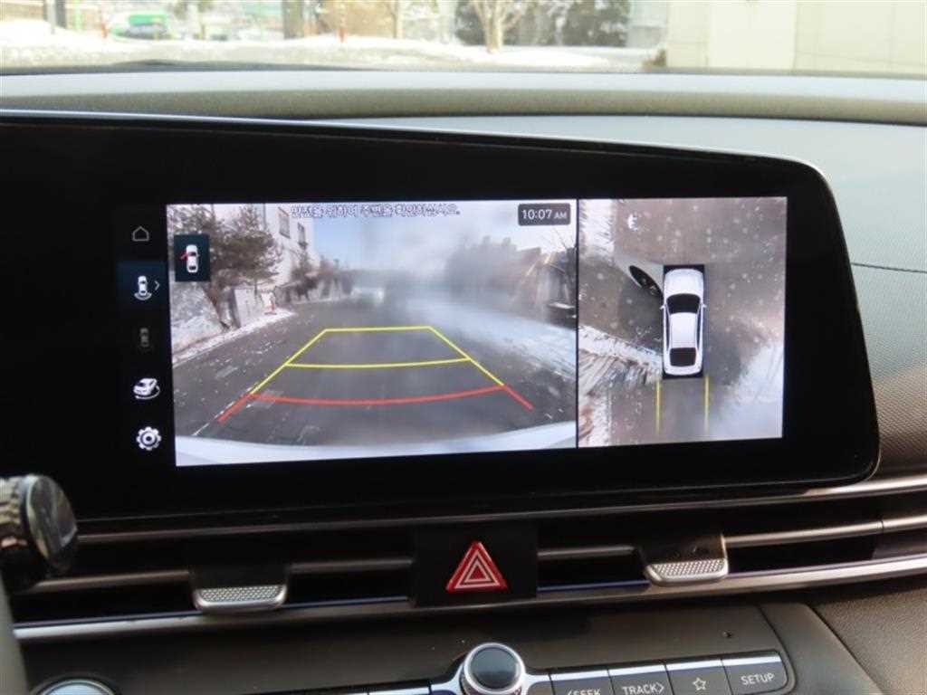 HYUNDAI Avante - Vista 9