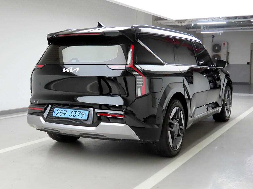 KIA EV9 - Vista 4