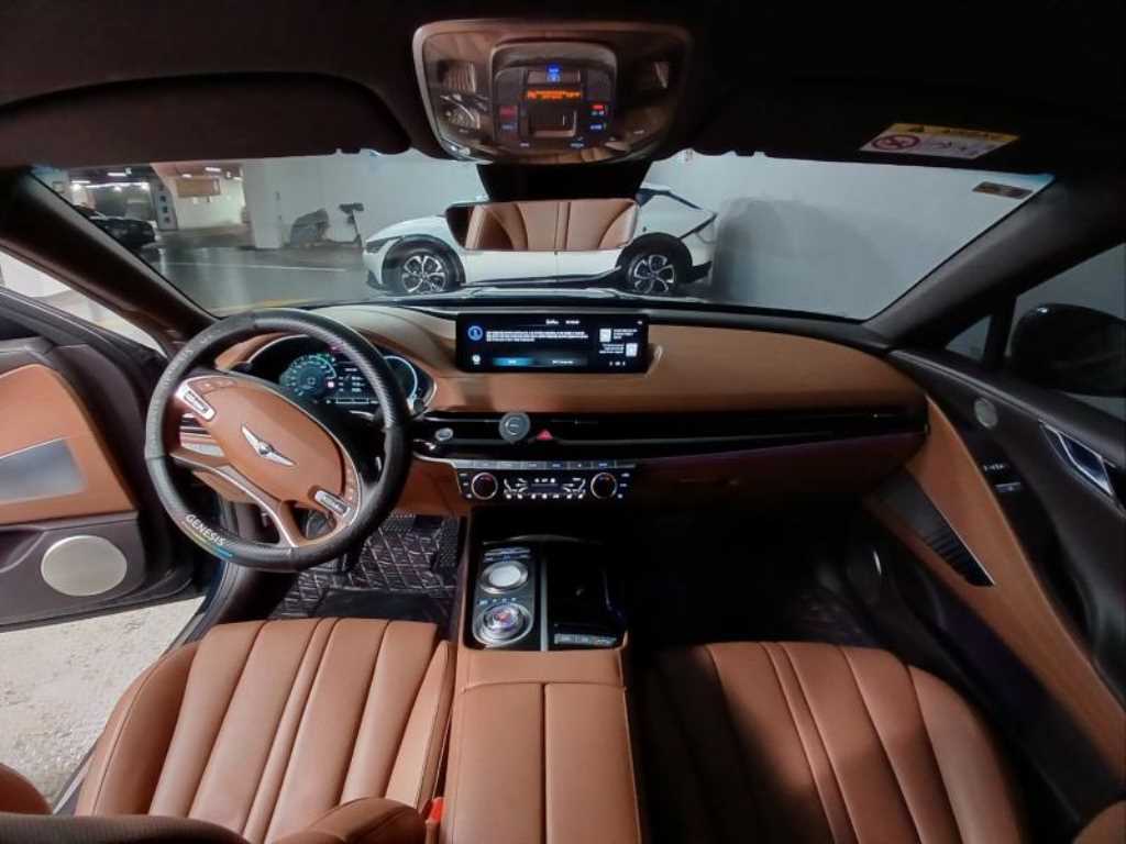 Genesis G80 - Vista 6