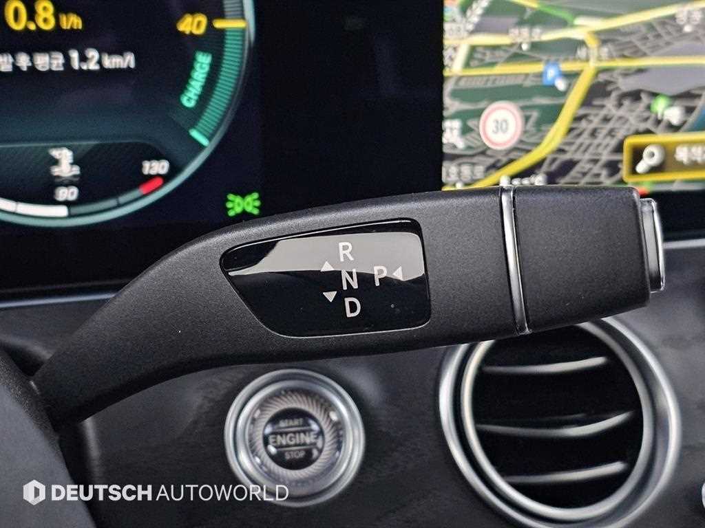 Mercedes Benz E class - Vista 9