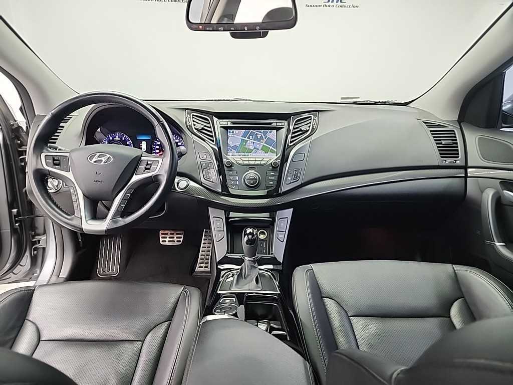 HYUNDAI i40 - Vista 7