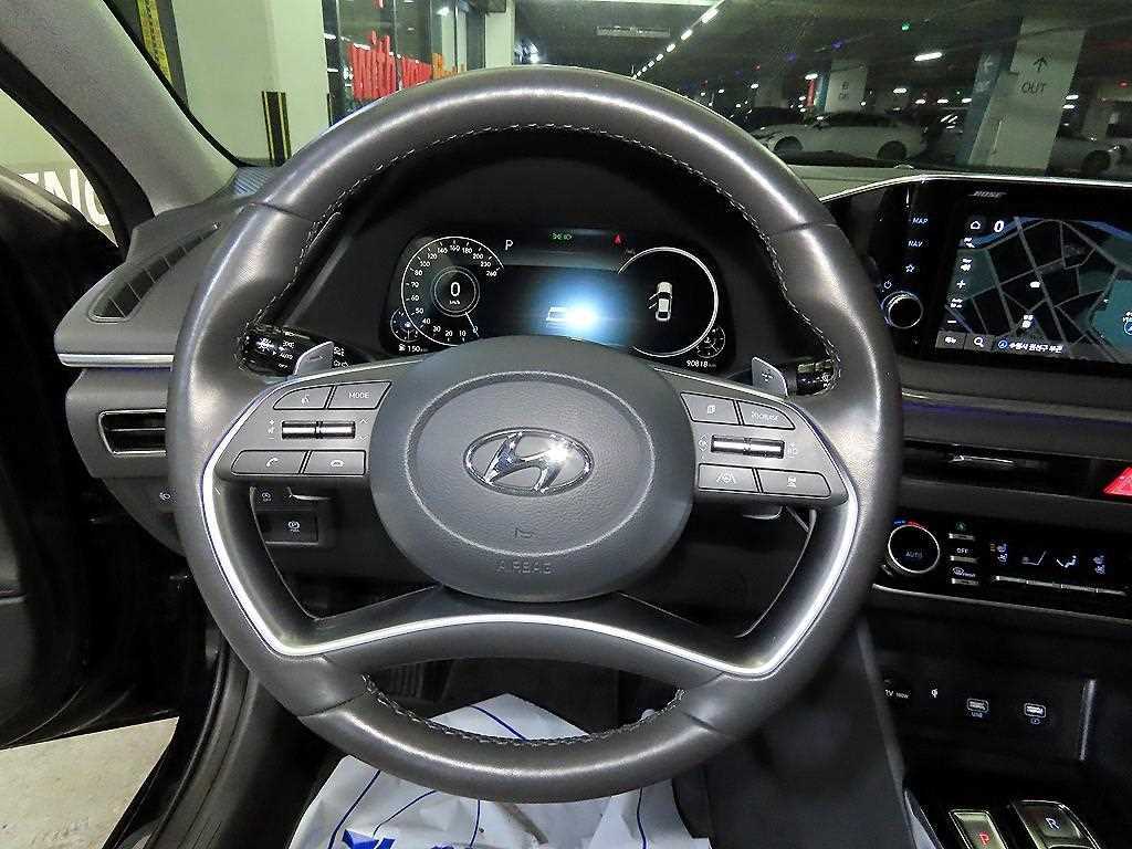 HYUNDAI Sonata - Vista 8