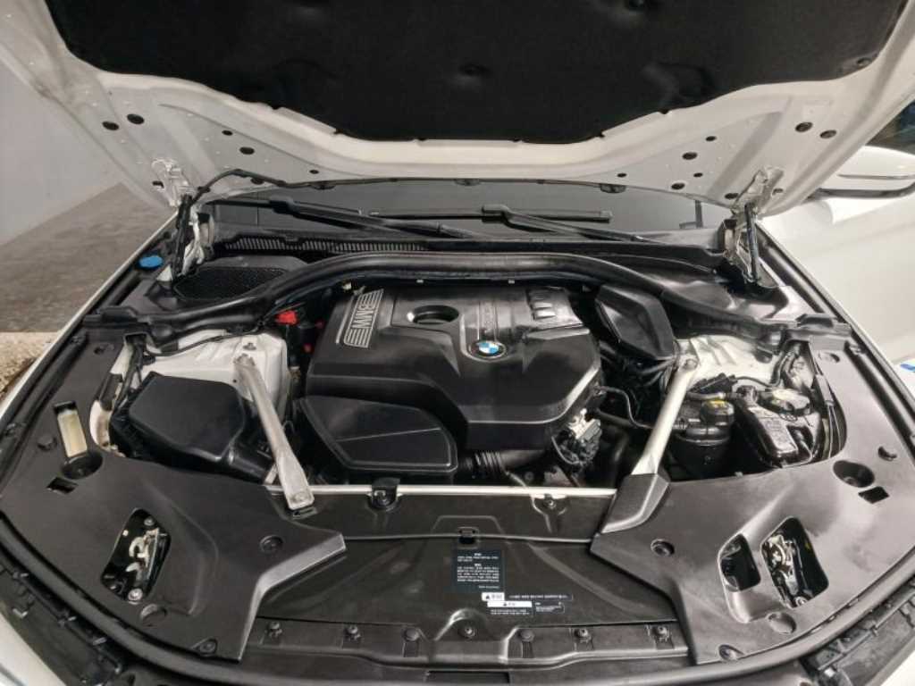 BMW 5 Series 2019 Blanco - Importación desde Corea - HF Imports Iquique - Foto 19