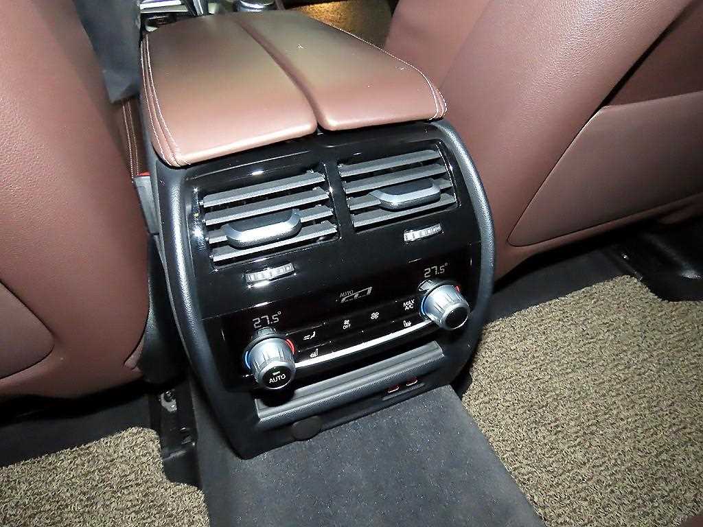 BMW 5 Series 2021 Gris - Importación desde Corea - HF Imports Iquique - Foto 16