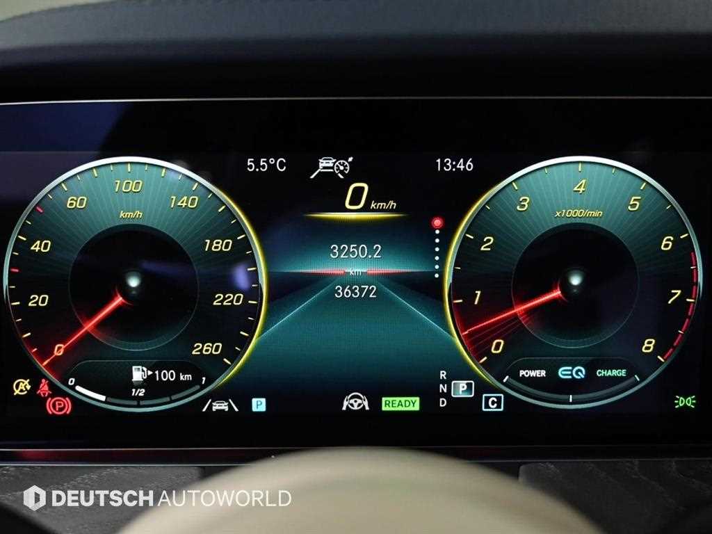 Mercedes Benz E class - Vista 8