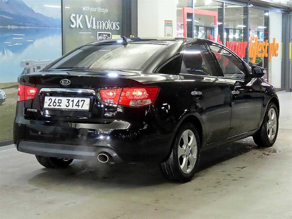 KIA Forte - Vista 4