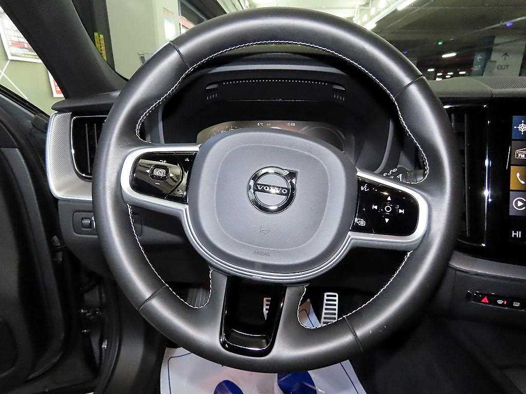 Volvo XC60 - Vista 8