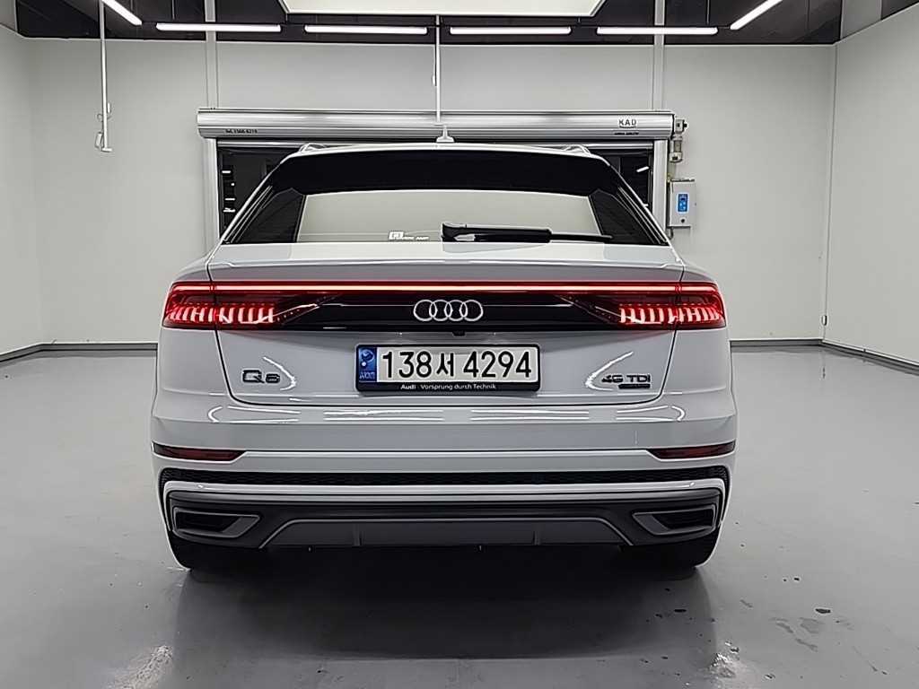 Audi Q8 - Vista 3