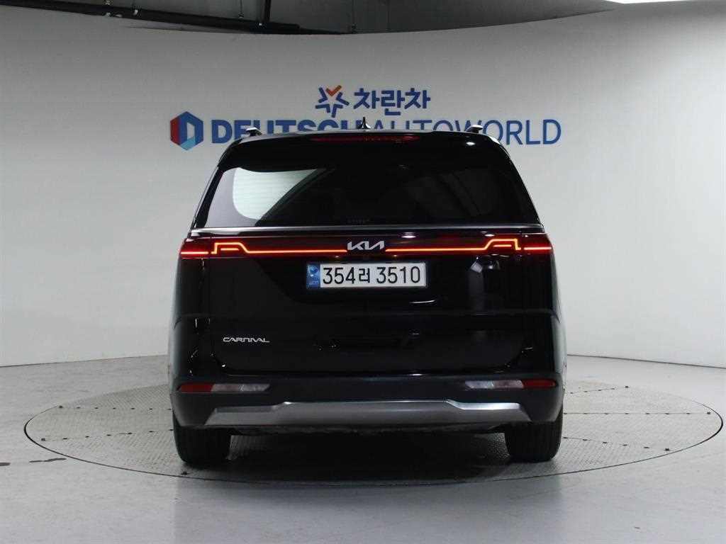 KIA Carnival - Vista 4