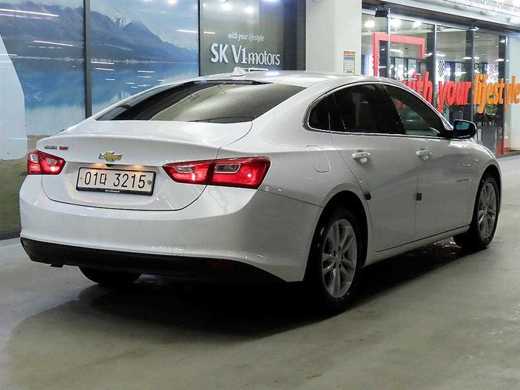 Chevrolet Malibu - Vista 4