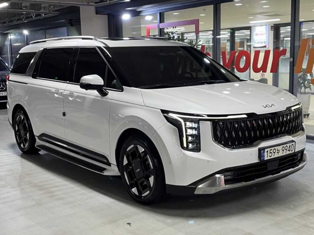 KIA Carnival 2024 Blanco - Importación desde Corea - HF Imports Iquique - Foto 1