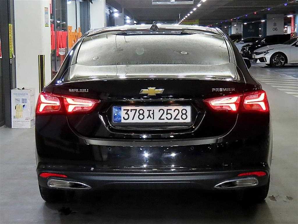 Chevrolet Malibu - Vista 5