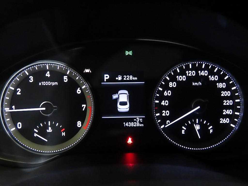 HYUNDAI Grandeur - Vista 9