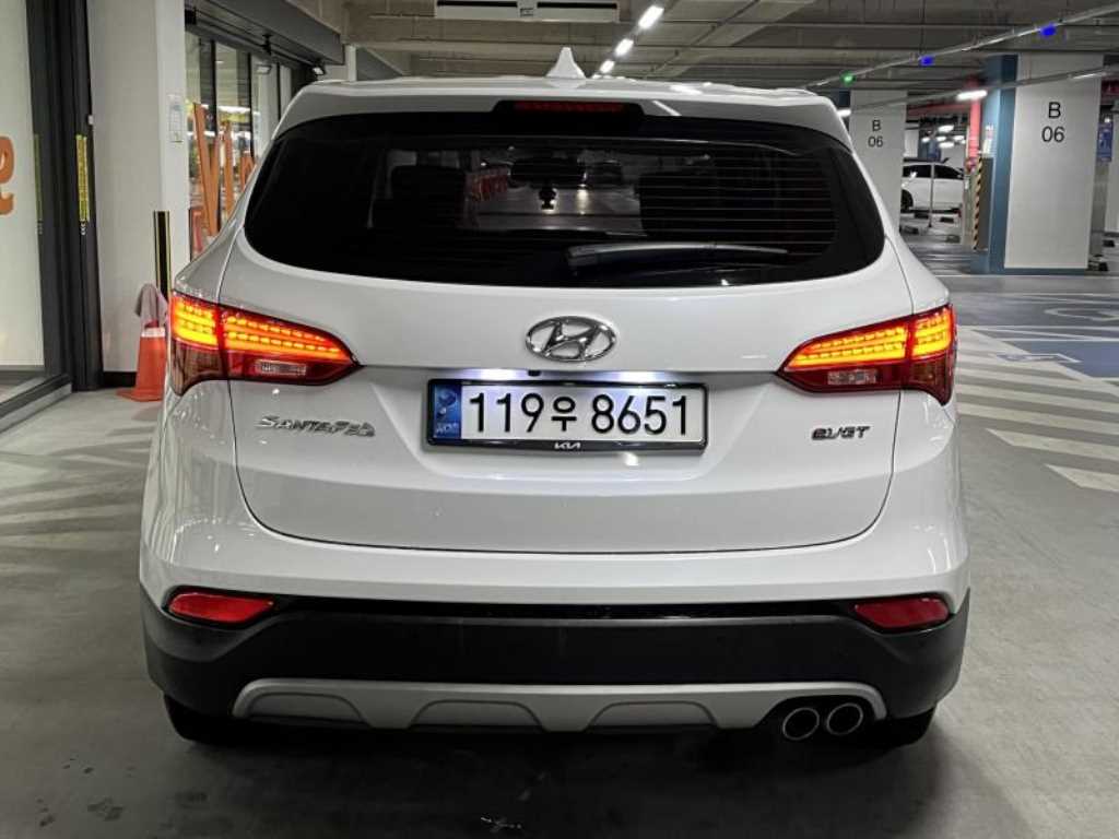 HYUNDAI Santa Fe - Vista 5