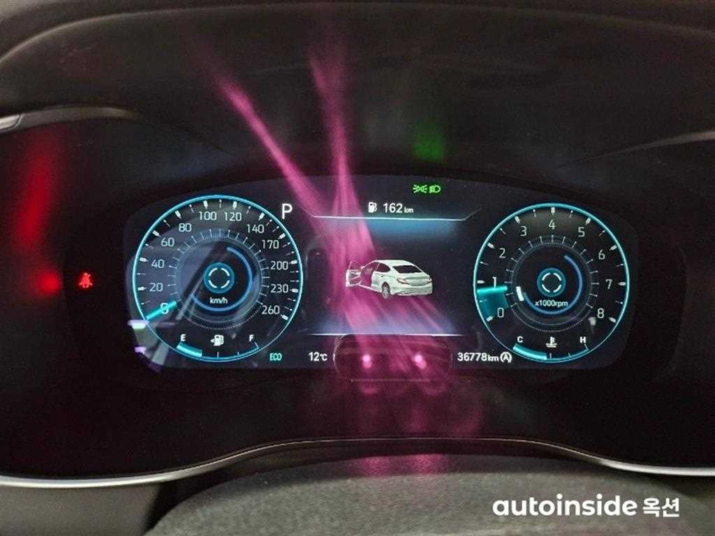 Genesis G70 - Vista 5