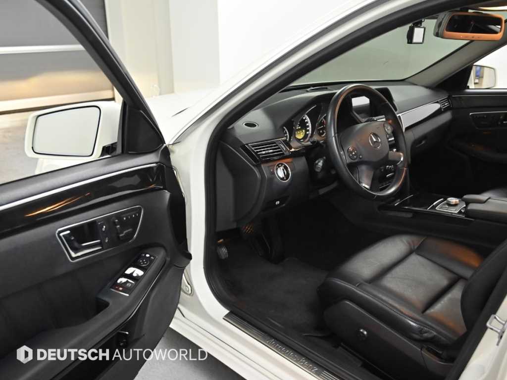 Mercedes Benz E class - Vista 11