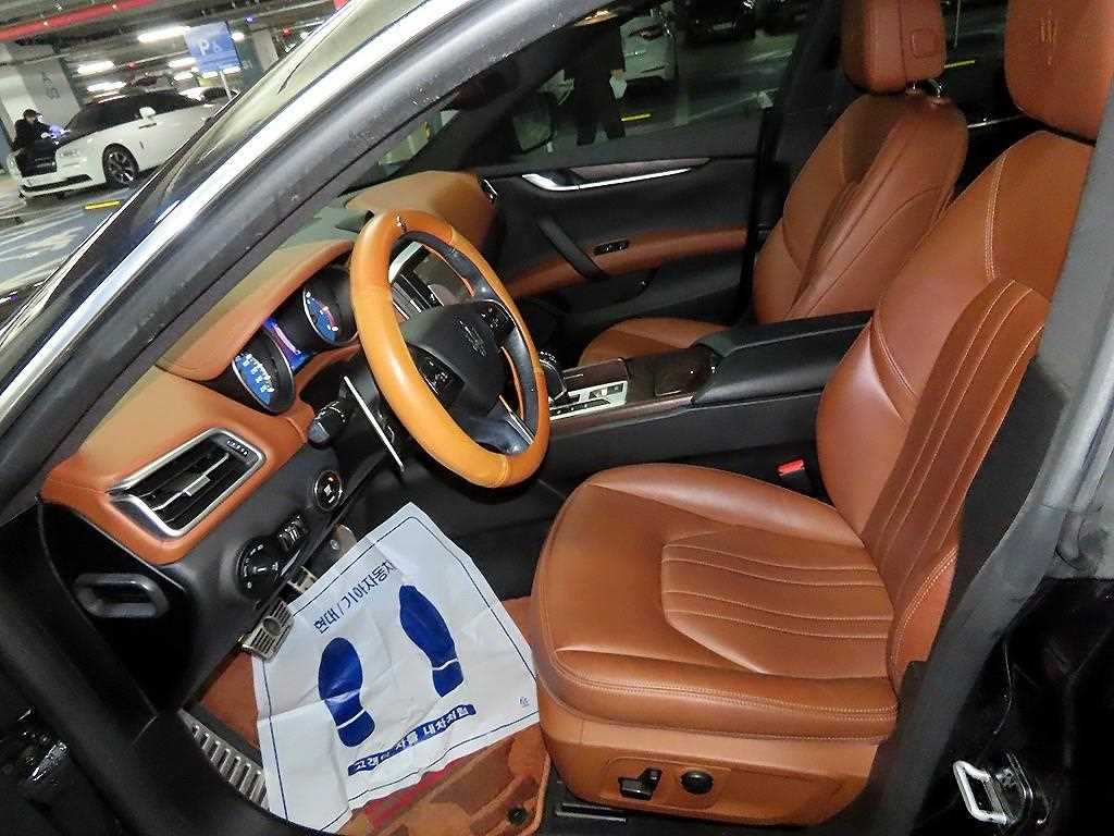 Maserati Ghibli - Vista 6