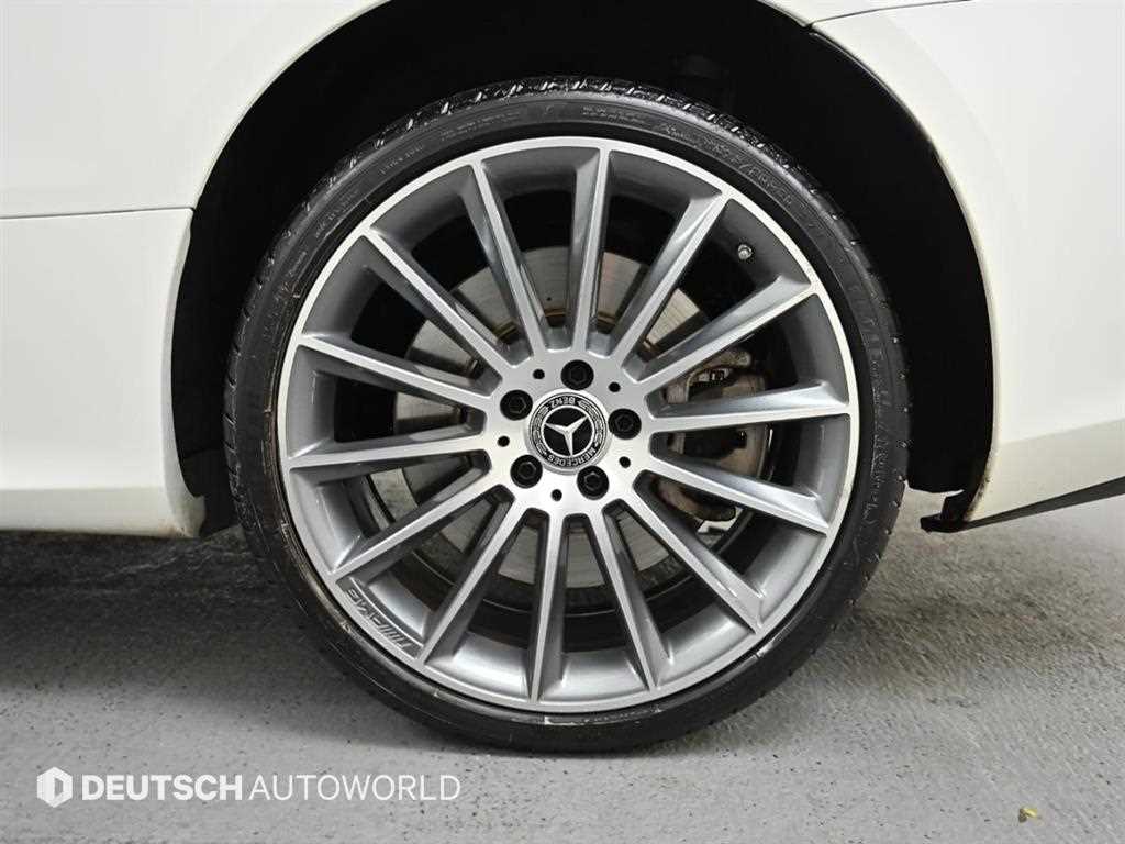 Mercedes Benz E class - Vista 6