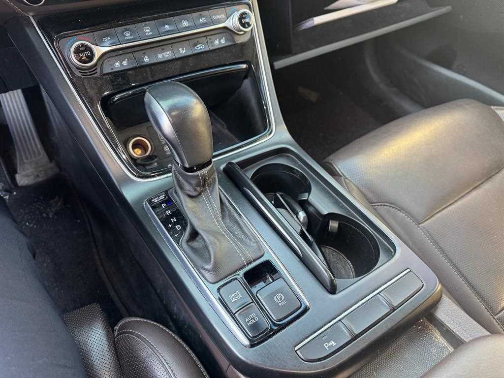 HYUNDAI Grandeur - Vista 10