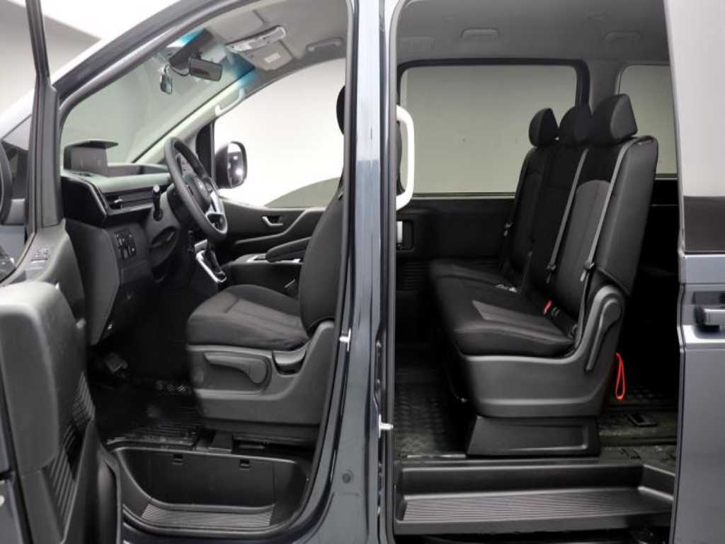 HYUNDAI Staria - Vista 4