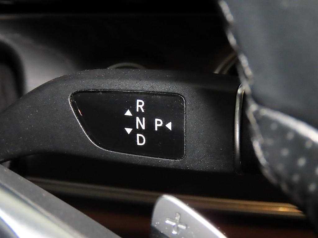 Mercedes Benz E class 2018 Plateado - Importación desde Corea - HF Imports Iquique - Foto 13