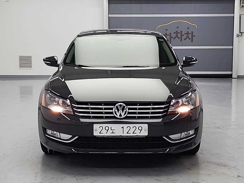 Volkswagen Passat - Vista 2