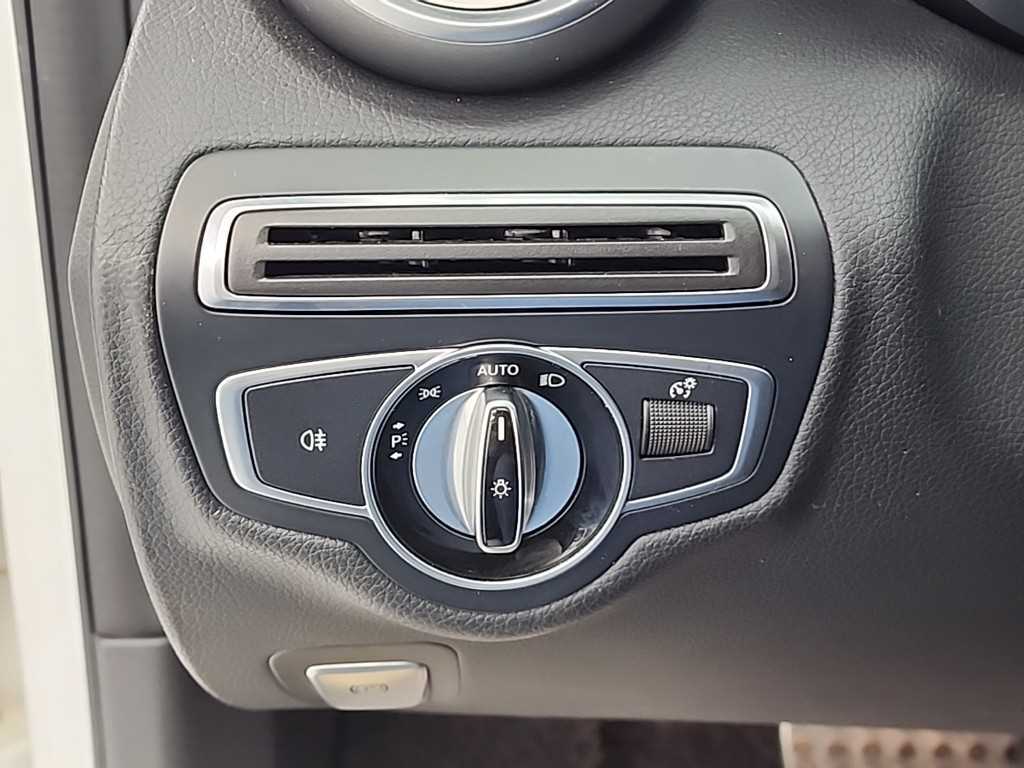 Mercedes Benz C Class 2017 Blanco - Importación desde Corea - HF Imports Iquique - Foto 17