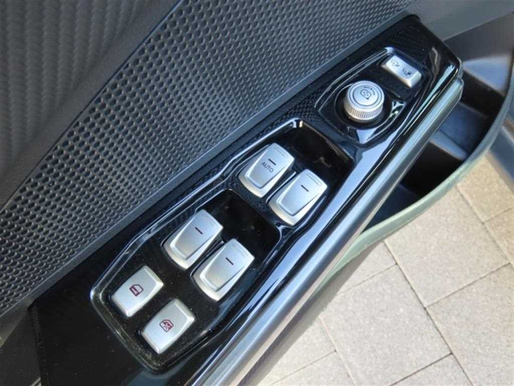 Ssangyong Tivoli - Vista 12