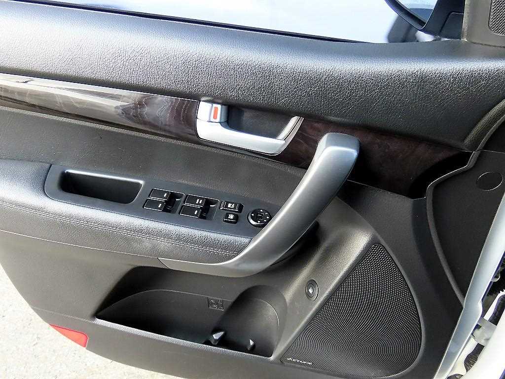 KIA Sorento - Vista 12