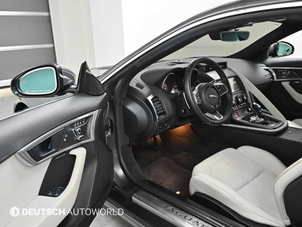 Jaguar F-TYPE - Vista 11