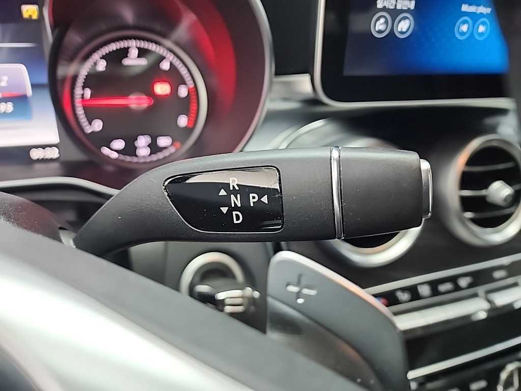 Mercedes Benz C Class - Vista 8