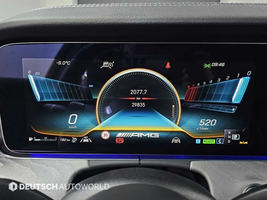 Mercedes Benz AMG GT - Vista 8